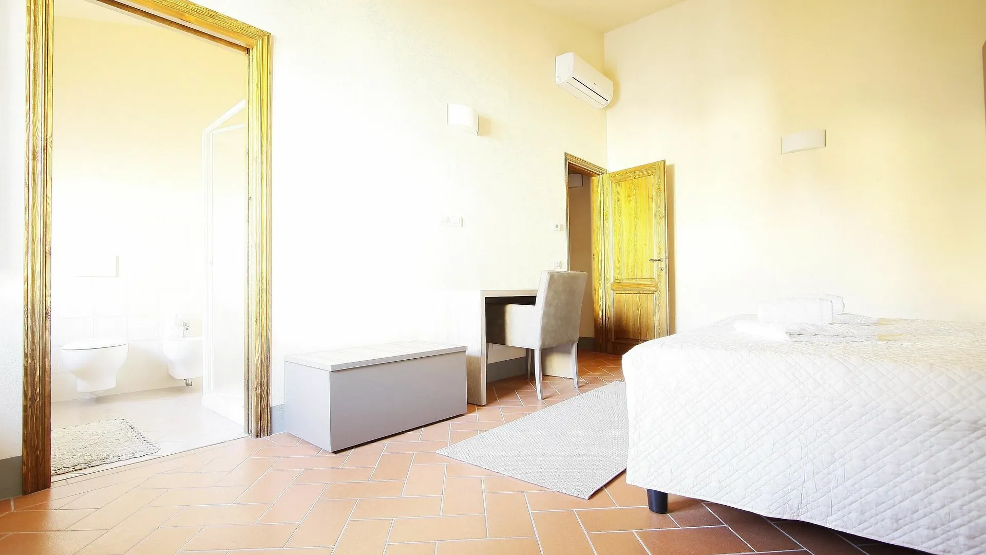 Michelangelo At The Dome Apartment Florence Italy